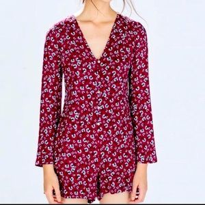 ZARA MAROON FLORAL ROMPER SIZE Medium